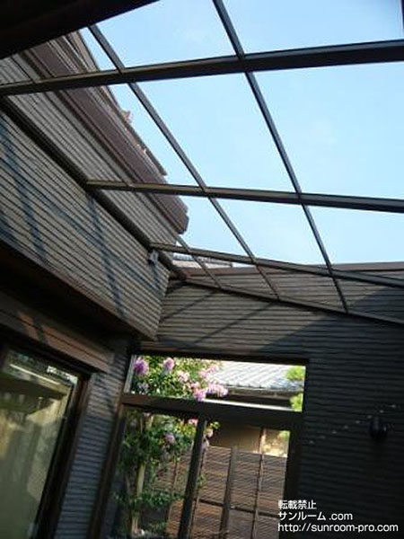 側面も壁のイメージを損なうことなく素晴らしい仕上がりで感謝♪