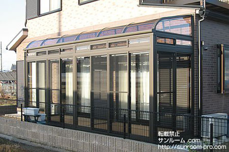 色々相談にのってもらって思うようなサンルームが無事に完成しました！