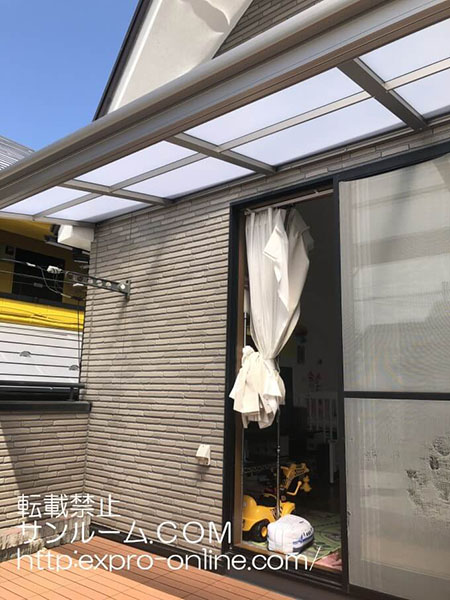 部屋が暗くなる感じもなく満足しております。