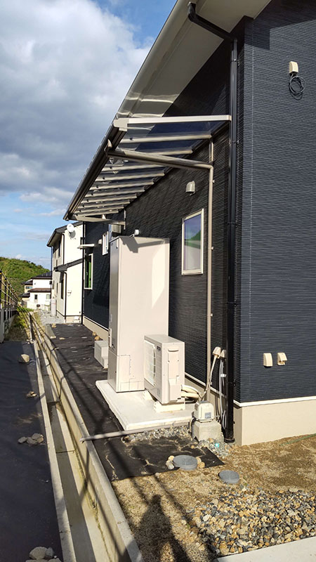 潮風対策・雨対策でサンルームを設置致しました。