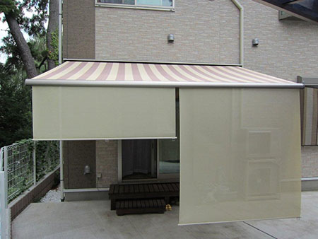 デザイン性の高いオーニングでお洒落なプライベートスペースが確保されました!