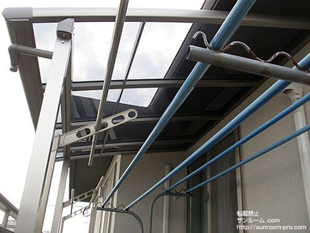 雨模様の日にも気にせず洗濯物を干すことができ、大変よろこんでおります。