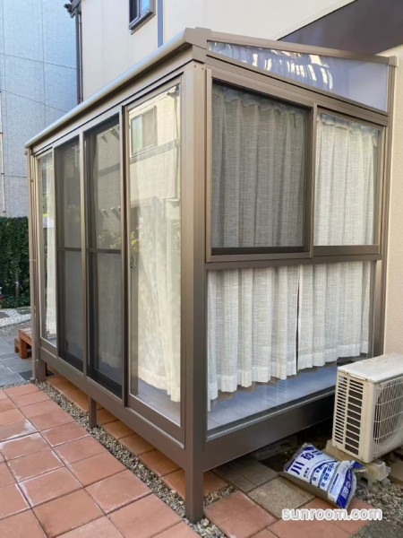 サンルーム設置で洗濯物干しの悩みを解決！