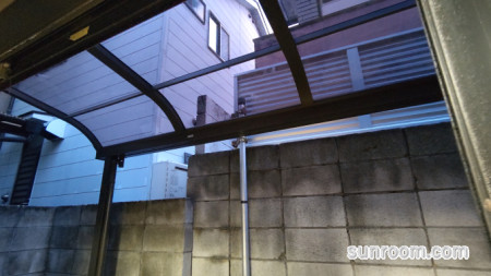 今回はバルコニーとテラス屋根の工事をお願いしました。