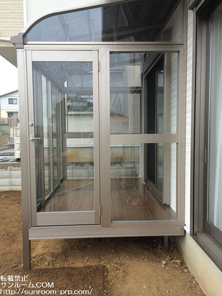 天気を気にせず洗濯物を干したまま出かけられるのがいいですね。