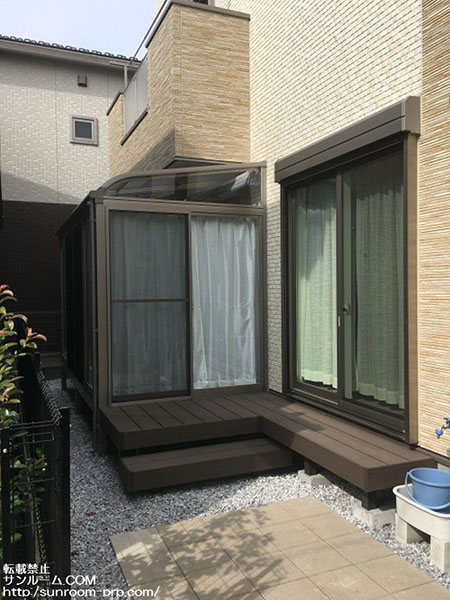 希望通りのサンルームとウッドデッキが出来ました。