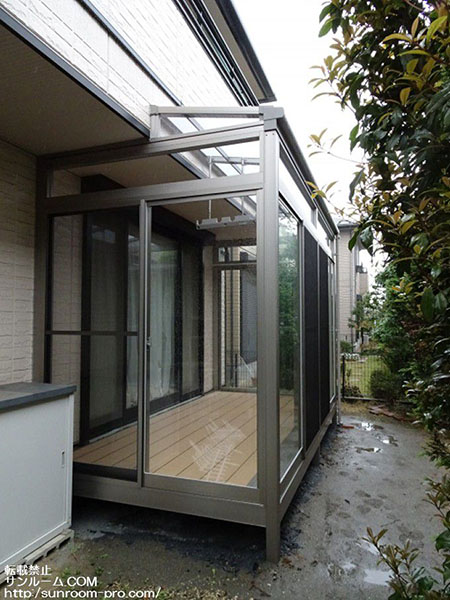 丁寧な工事をして頂き、できあがりに非常に満足しています。